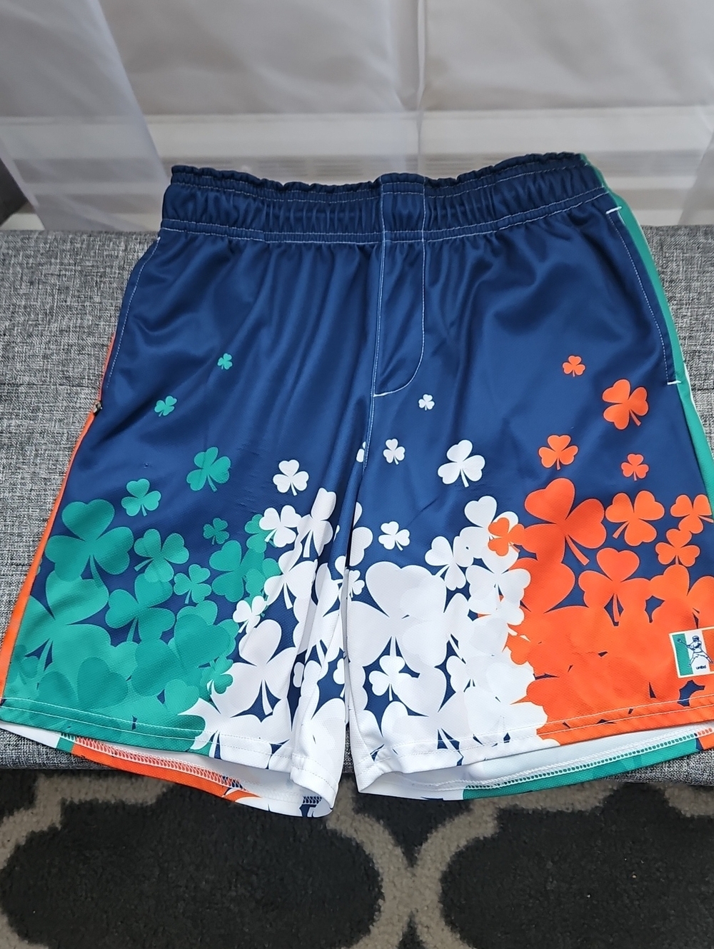 Lacrosse Unlimited Kids Irish Themed Athletic Sorts. Size Youth Large.  See Pics